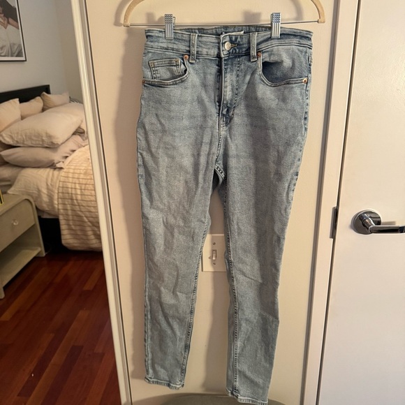 H&M HIGH RISE SKINNY LEG JEANS - Picture 4 of 9